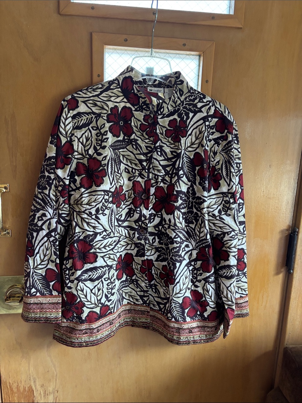 Women Floral Button-Down Shirt in Red and Black